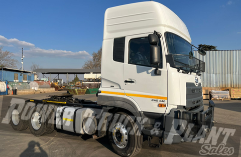 2022 Nissan UD440 GWE Quester horse for sale (Self greasing and Hydraulic)