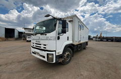 Isuzu Other trucks 850 M&P Service/Crew Body NON RUNNER
