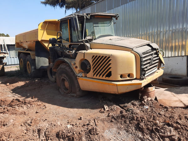 2004 VOLVO A30D DIESEL BOWSER - NON RUNNER ENGINE DAMAGED