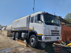 2013 FAW 33.330 FC Water Truck