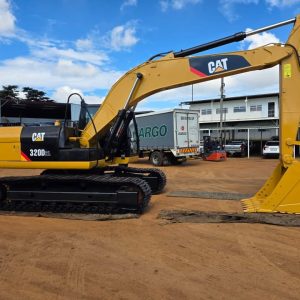 2014 CAT 320D2L Excavator